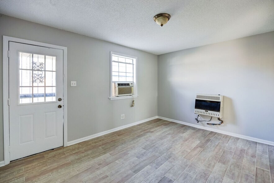 More Photos Of 1030 Hamilton St, Memphis Apartments For Sale