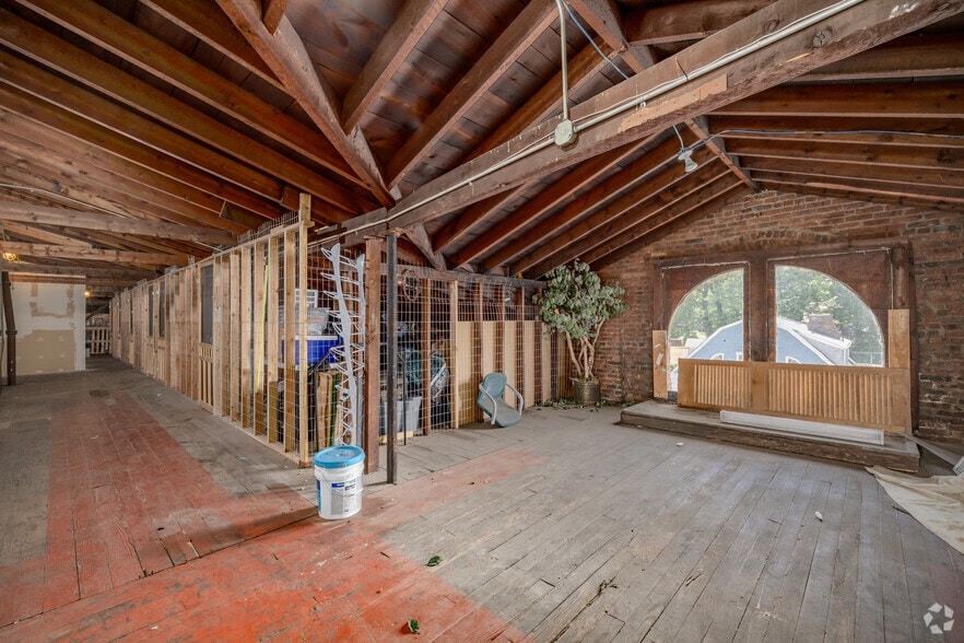 More Photos Of 638 Mount Prospect Ave, Newark Apartments For Sale