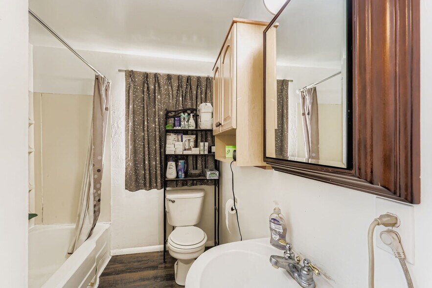 More Photos Of 9600 W Colfax Ave, Lakewood Hotel For Sale