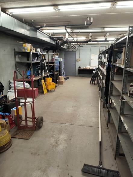 More Photos Of 5211 Oster Rd, Sheffield Village Truck Terminal For Lease