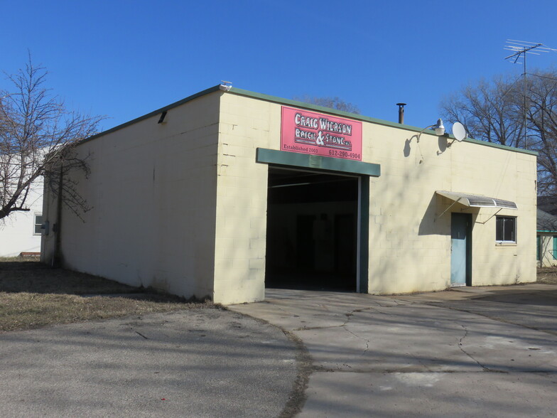 Primary Photo Of 26545 Drew Ave, Elko New Market Auto Repair For Lease