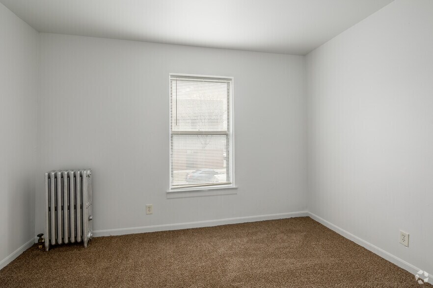 More Photos Of 330 N Pine Ave, Chicago Apartments For Sale