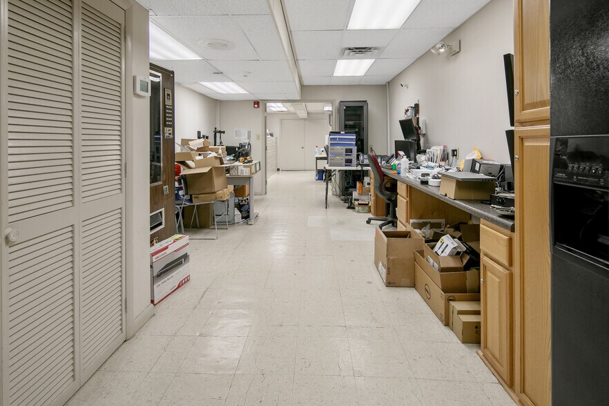 More Photos Of 127 Hay St, Fayetteville General Retail For Sale