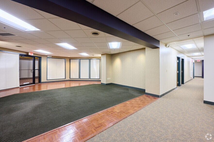 More Photos Of 300 Main St, East Rochester Medical For Lease