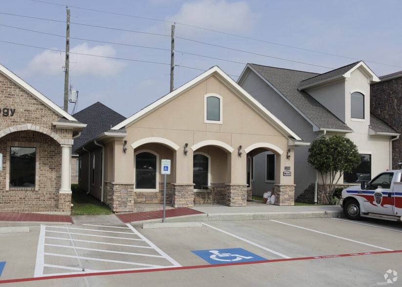 Primary Photo Of 21386 Provincial Blvd, Katy Medical For Sale