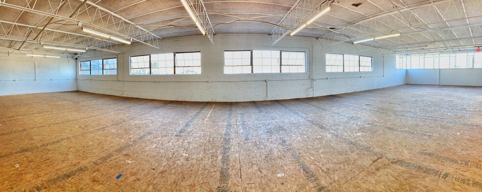 More Photos Of 124-132 Maryland St, El Segundo Unknown For Lease