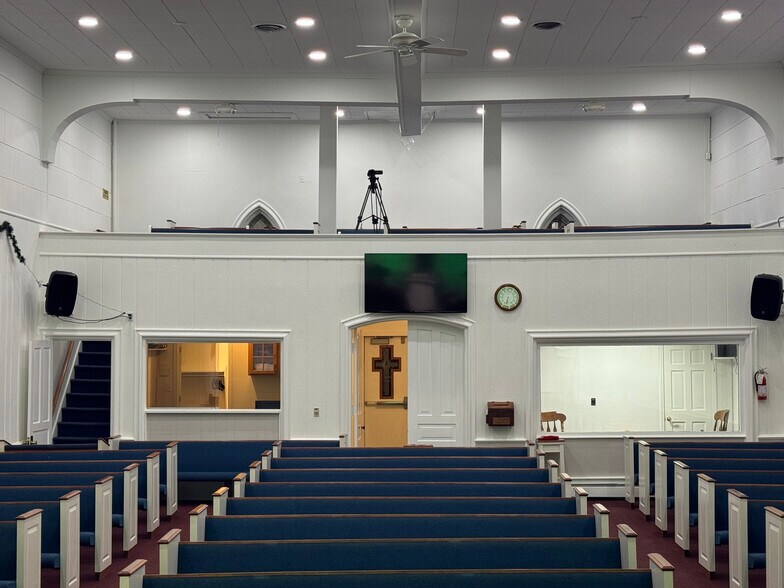 More Photos Of 45504 Cass Ave, Utica Religious Facility For Sale