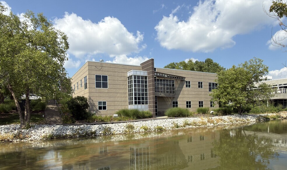 More Photos Of 1469 29th St, West Des Moines Office For Sale