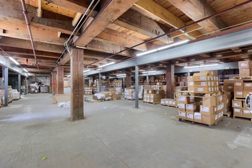 More Photos Of 6155-6165 E Main St, East Petersburg Industrial For Sale