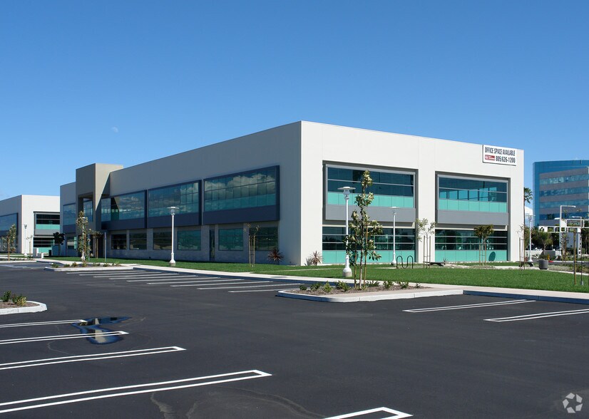 More Photos Of 2775 N Ventura Rd, Oxnard Office For Lease