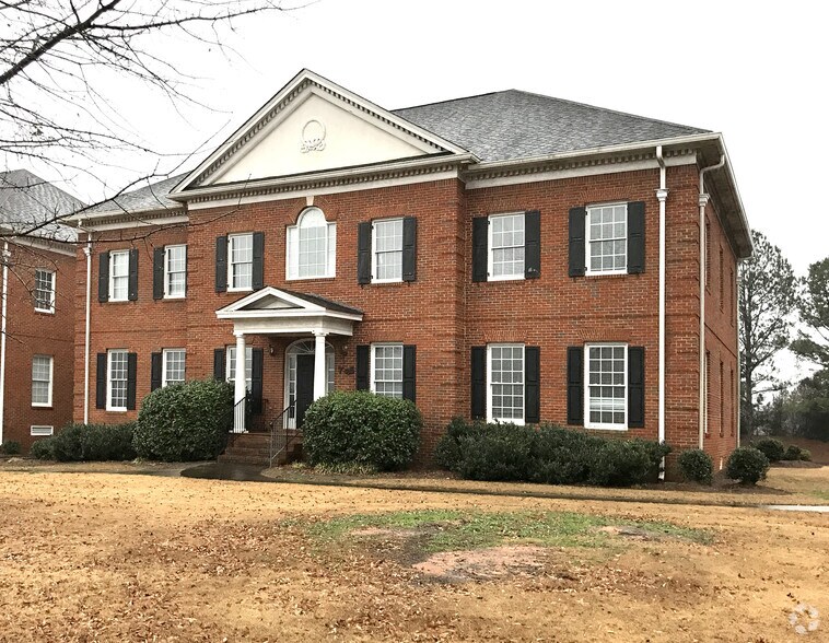More Photos Of 795 E Lanier Ave, Fayetteville Office For Lease