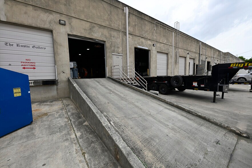 More Photos Of 121 Interpark Blvd, San Antonio Research And Development For Lease