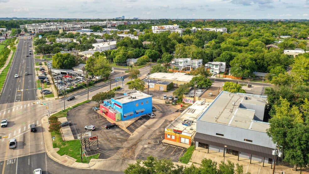 More Photos Of 500 Pampa Dr, Austin Loft Creative Space For Sale