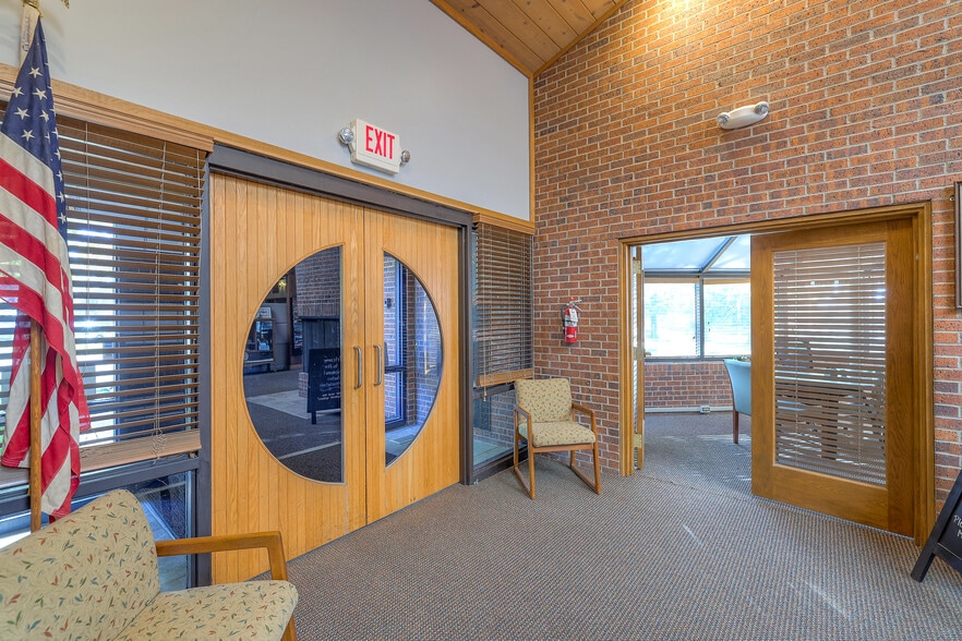 More Photos Of 8880 Ballentine St, Overland Park Office For Sale