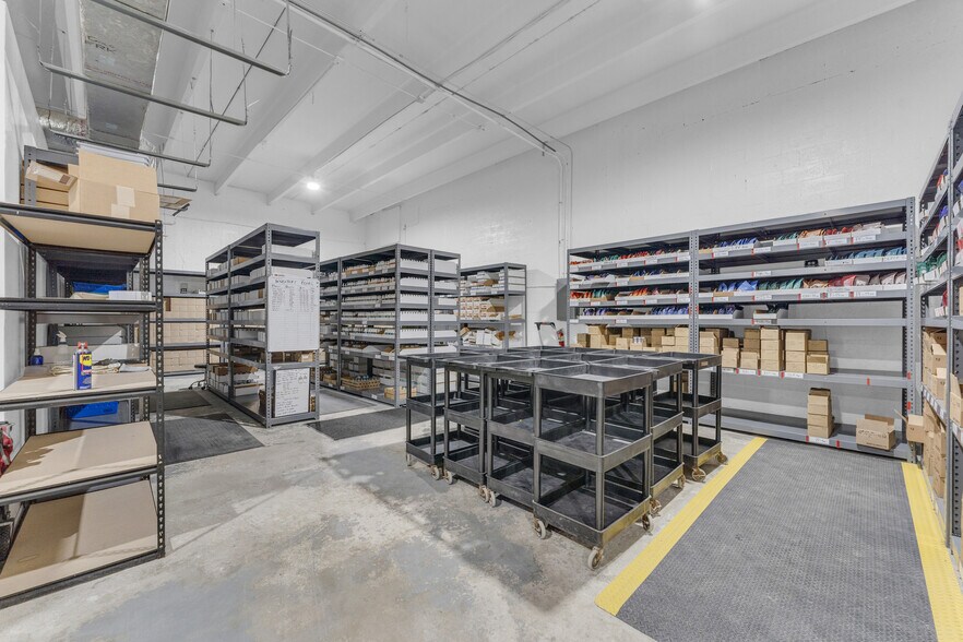 More Photos Of 501-513 Old Griffin Rd, Dania Warehouse For Sale