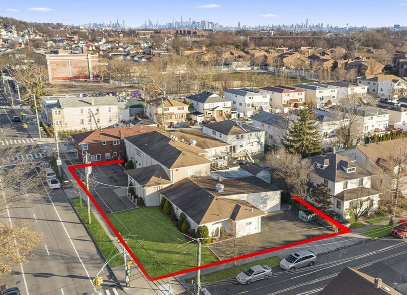 More Photos Of 1099 Targee St, Staten Island Medical For Sale