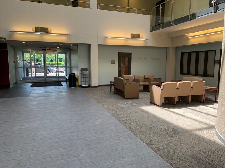 More Photos Of 1100 W Central Rd, Arlington Heights Medical For Lease