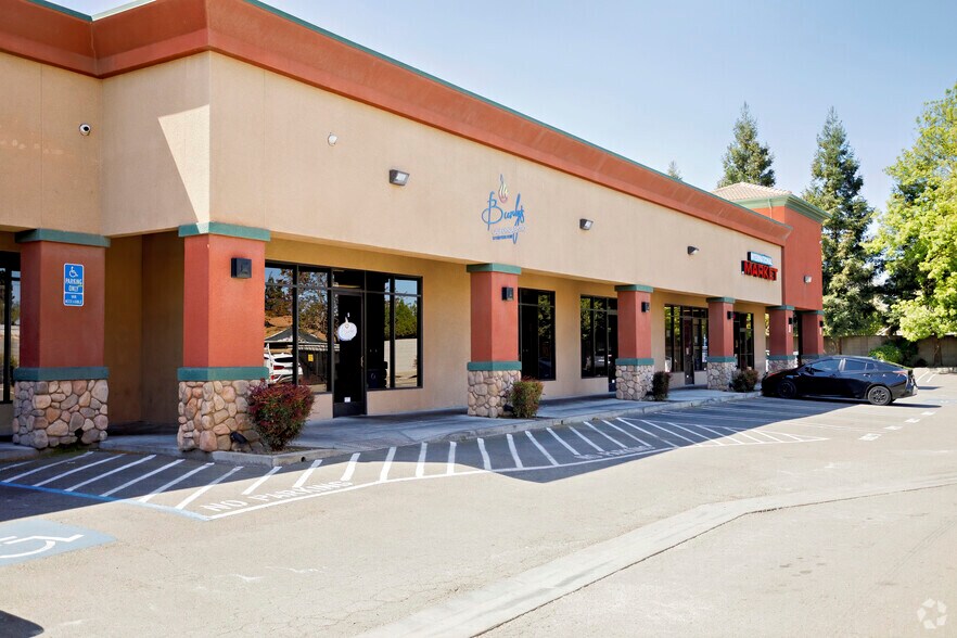 More Photos Of 1219 N Carpenter Rd, Modesto Storefront Retail Office For Lease