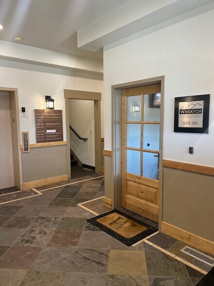 More Photos Of 1268 W South Jordan Pky, South Jordan Medical For Lease