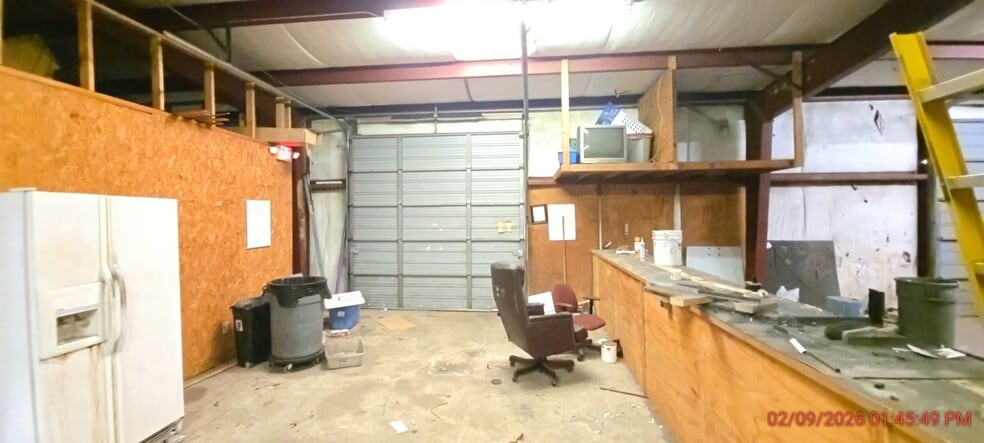 More Photos Of 1677 Forest Pky, Lake City Flex For Lease