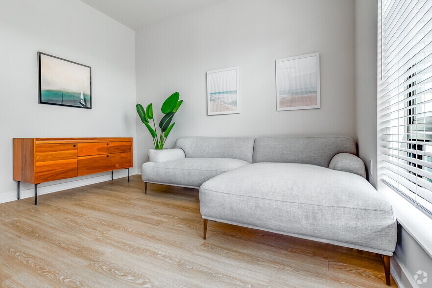More Photos Of 5454 Nicholson Ln, North Bethesda Apartments For Lease
