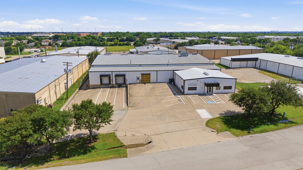 More Photos Of 1120 Commercial Blvd N, Arlington Warehouse For Lease