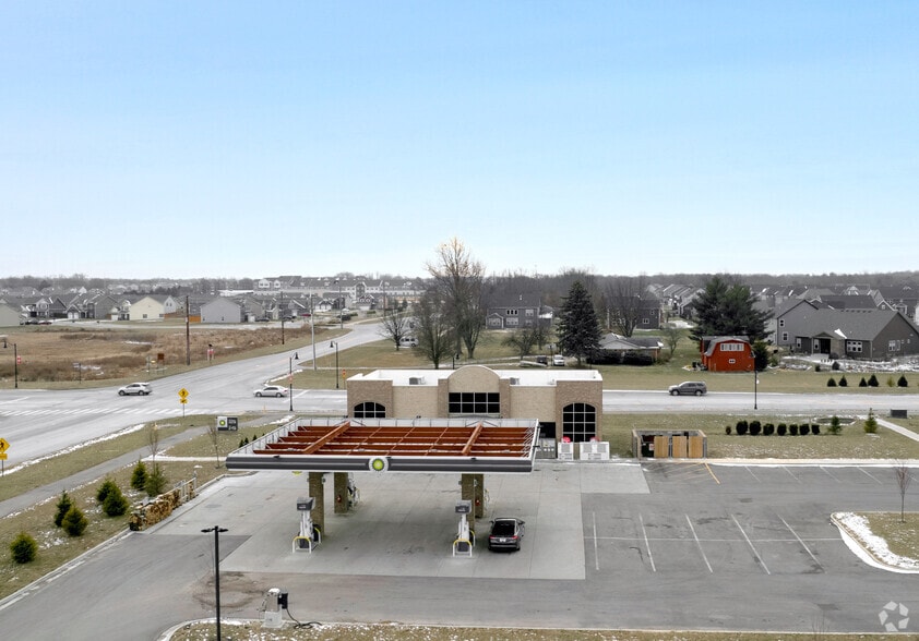 More Photos Of 7963 Paul Ave, Brownsburg Convenience Store For Sale