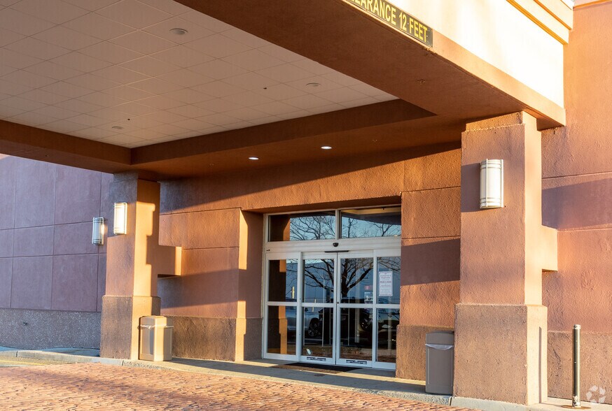 More Photos Of 30 Minue St, Carteret Hotel For Lease