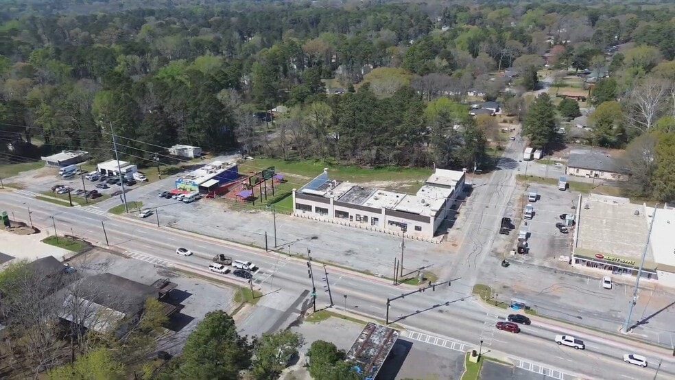 Primary Photo Of 3858 Glenwood Rd, Decatur Unknown For Lease