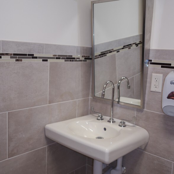 More Photos Of 675 Broadway, Massapequa Office For Lease