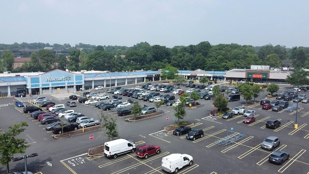 More Photos Of 250 Route 59, Suffern Storefront For Lease