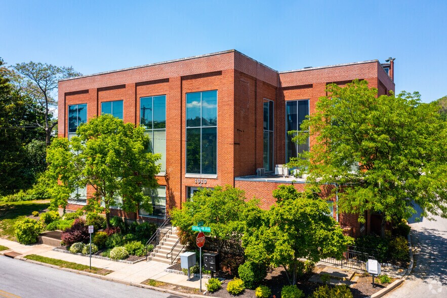 More Photos Of 555 E North Ln, Conshohocken Unknown For Lease