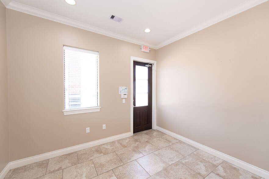 More Photos Of 21559 Provincial Blvd, Katy Medical For Sale