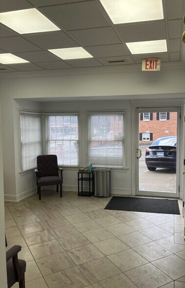 More Photos Of 27 Pine St, New Canaan Office For Lease