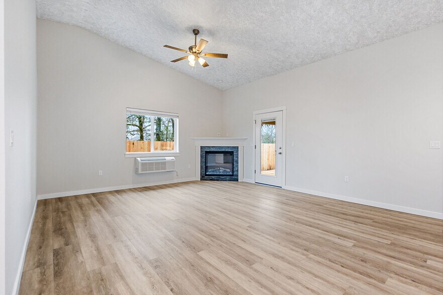 More Photos Of 1183 37TH Ct, Sweet Home Multifamily For Sale