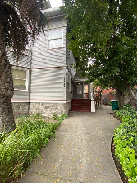 More Photos Of 2831 Telegraph Ave, Oakland Loft Creative Space For Lease