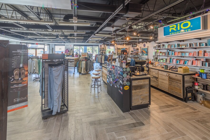 More Photos Of 3641 Westheimer Rd, Houston Unknown For Lease