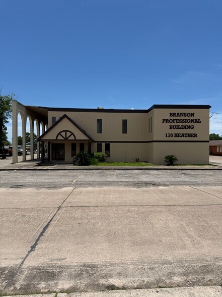 More Photos Of 110 Heather Ln, Lake Jackson Industrial For Sale