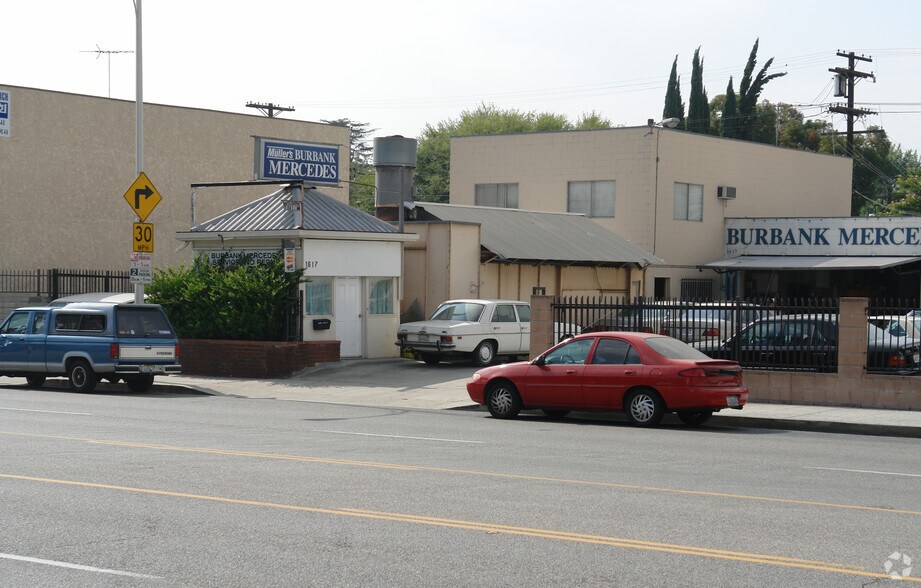More Photos Of 1617 N San Fernando Blvd, Burbank Auto Repair For Lease