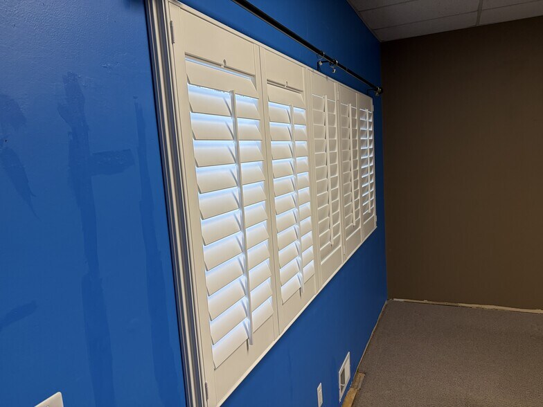 More Photos Of 27051 Southfield Rd, Lathrup Village Freestanding For Sale