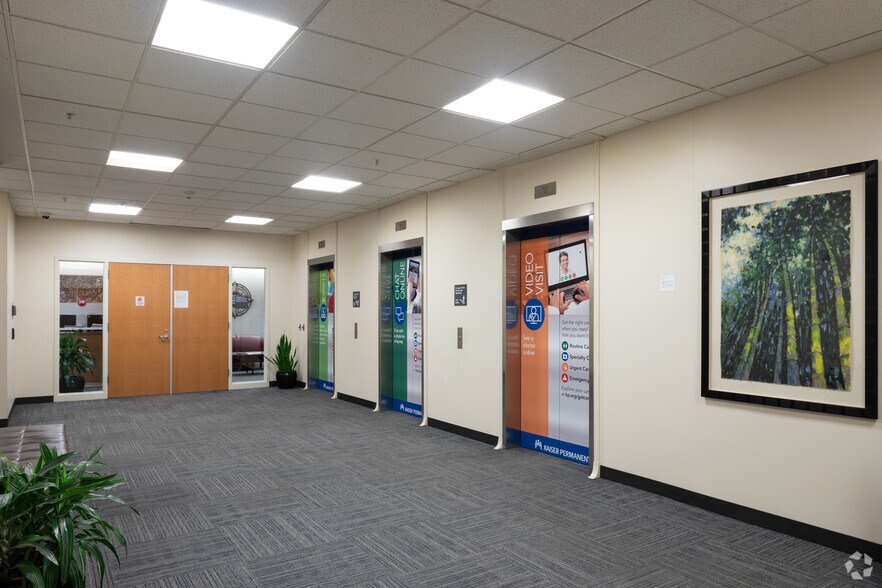 More Photos Of 7901 E Lowry Blvd, Denver Office For Sale