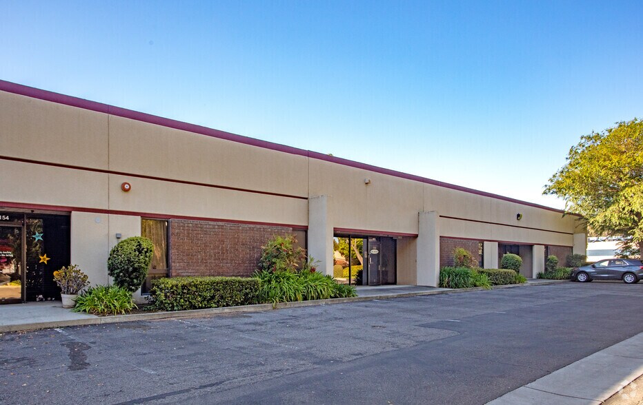 More Photos Of 134-148 Martinvale Ln, San Jose Light Manufacturing For Lease
