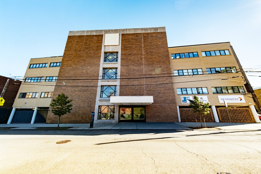 More Photos Of 3175 23rd St, Astoria Medical For Sale