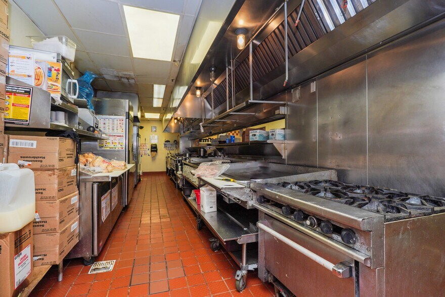 More Photos Of 933-939 Richmond Ave, Staten Island Freestanding For Sale