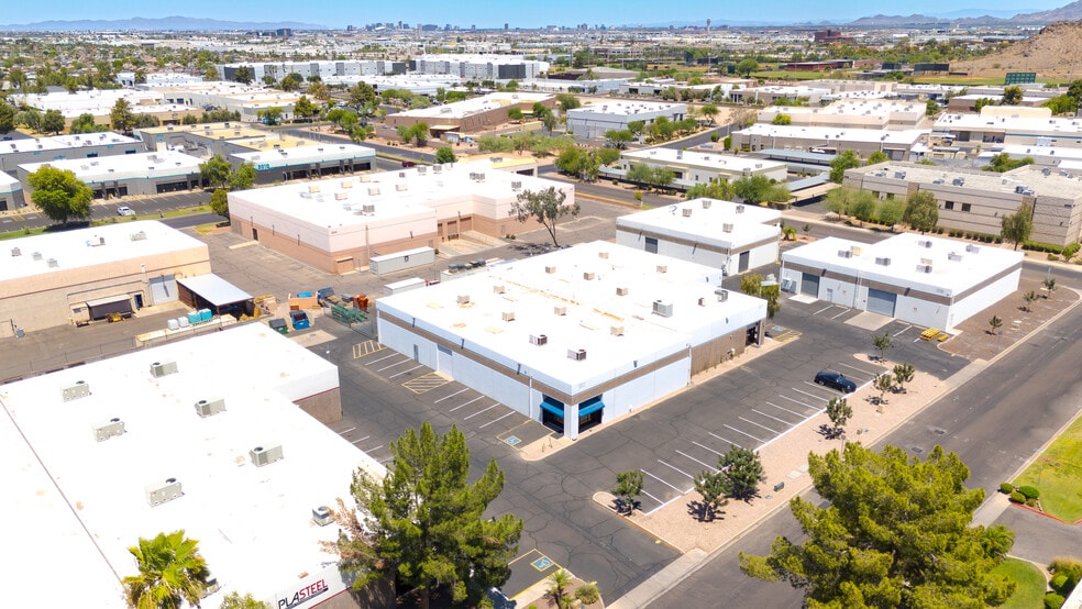 More Photos Of 3010 S 52nd St, Tempe Warehouse For Lease