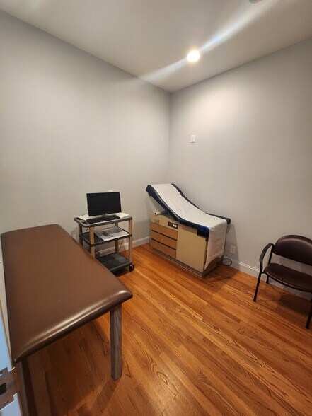 More Photos Of 1530 Bedford Ave, Brooklyn Medical For Lease