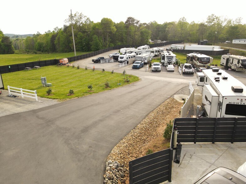 More Photos Of 141 Dishman Ln, Statesville Trailer Camper Park For Sale