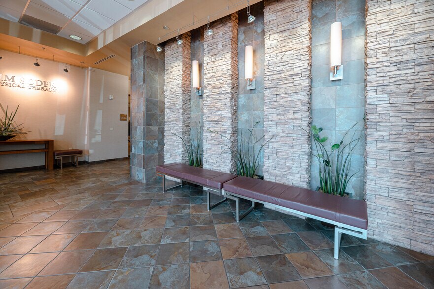 More Photos Of 2779 W Horizon Ridge Pky, Henderson Medical For Lease