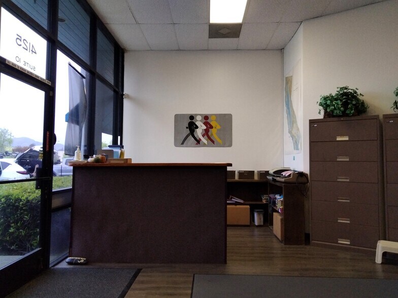 More Photos Of 4125 Market St, Ventura Light Manufacturing For Sale