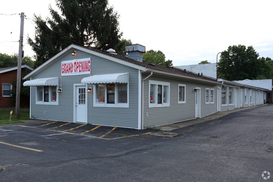 Primary Photo Of 338 Northeast Ave, Tallmadge Office For Lease